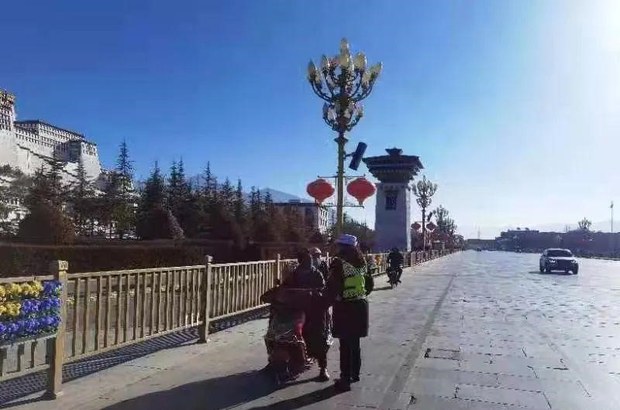 རྒྱལ་ས་ལྷ་ས་དང་ནག་ཆུ་སོགས་སུ་རྒྱ་ནག་གཞུང་གིས་དམ་དྲག་ཇེ་ཆེར་བཏང་འདུག