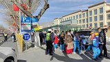 རྒྱལ་ས་ལྷ་སའི་ཁུལ་དུ་སློབ་འགོ་ཚུགས་པ་དང་སློབ་ཕྲུག་ཚོར་ཞིབ་བཤེར་དང་དམར་ཤོག་གི་ལྟ་གྲུབ་སློབ་གསོ་སྤྲད་འདུག