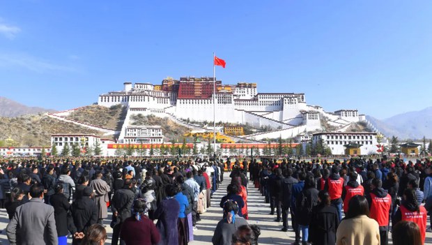 རྒྱ་ནག་གཞུང་གིས་བོད་ནང་ཆབ་སྲིད་ཀྱི་རྣམ་པ་ལྡན་པའི་ལས་འགུལ་སྤེལ་འདུག