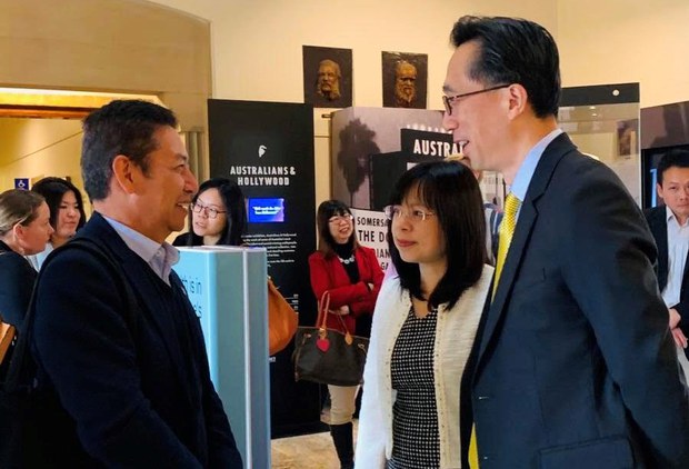 ཨོསི་ཊརེ་ལི་ཡའི་སྐུ་ཚབ་དོན་གཅོད་མཆོག་དང་ཐེ་ཝན་གཞུང་ཚབ་གཉིས་མཇལ་འཕྲད་གནང་འདུག