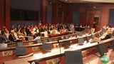 ཨ་རིའི་གྲོས་ཚོགས་ནང་བོད་དོན་ཉན་ཞིབ་གནང་བཞིན་པ། ༢༠༡༥།༧།༡༤