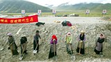 རྒྱ་ནག་གི་ངལ་རྩོལ་སྤོ་སྒྱུར་གྱི་སྲིད་ཇུས་འོག་བོད་ནང་གི་གཞི་རིམ་མི་མང་གཏེར་ཁ་སྔོག་འདོན་སོགས་ཀྱི་ལས་ཀར་སྐུལ་བཞིན་འདུག