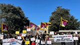 བོད་མི་ཚོས་སུད་སིར་ཡོད་པའི་མཉམ་འབྲེལ་རྒྱལ་ཚོགས་ཀྱི་ལས་ཁུངས་མདུན་ལས་འགུལ་སྤེལ་འདུག