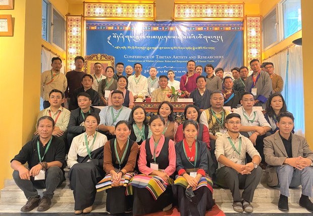 ཆོས་རིག་ལས་ཁུངས་ཀྱི་གོ་སྒྲིག་འོག་རྡ་སར་བོད་ཀྱི་སྒྱུ་རྩལ་བ་དང་ཉམས་ཞིབ་པའི་ཚོགས་འདུ་ཚོགས་བཞིན་འདུག ཆོས་རིག་ལས་ཁུངས་ཀྱི་གོ་སྒྲིག་འོག་རྡ་སར་བོད་ཀྱི་སྒྱུ་རྩལ་བ་དང་ཉམས་ཞིབ་པའི་ཚོགས་འདུ་ཚོགས་བཞིན་འདུག