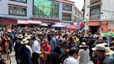 ལྷ་སའི་ཁྲོམ་གཟིགས་ཁང་གི་མདུན། ༢༠༢༠།༨