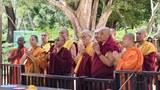 ལེགས་སྦྱར་གྱི་ཆོས་རྒྱུད་དང་པཱ་ལིའི་ཆོས་རྒྱུད་དབར་ཉམས་མྱོང་སྤེལ་རེས་དང་འབྲེལ་ཏེ་བོད་བརྒྱུད་ནང་པའི་དགེ་བཤེས་ཁག་ཅིག་ཤྲིལངྐར་འབྱོར་ཡོད་པ།