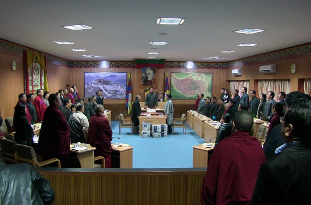 བོད་མི་མང་གྲོས་ཚོགས་ཀྱི་ཚོགས་དུས་དགུ་བ་དབུ་འཛུགས་སྐབས། ༢༠༡༥།༣།༡༦