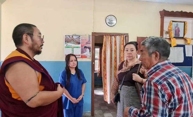 བོད་མི་མང་སྤྱི་འཐུས་ལྷན་ཚོགས་ཀྱི་སྐུ་ཚབ་ཚོགས་ཆུང་ཆ་བགོས་ཀྱིས་བལ་ཡུལ་དང་ཡོ་རོབ་སོགས་གང་སར་གཞུང་འབྲེལ་སྐོར་བསྐྱོད་གནང་བཞིན་འདུག