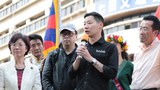 ཐེ་དབན་ནང་བོད་དོན་རྒྱབ་སྐྱོར་བ་ཚོས་ཁྲོམ་སྐོར་སྐད་འབོད་གནང་བ།