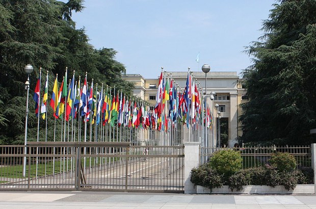 བོད་མི་དང་བོད་དོན་རྒྱབ་སྐྱོར་བས་མཉམ་འབྲེལ་རྒྱལ་ཚོགས་ཀྱི་མདུན་དུ་ངོ་རྒོལ།