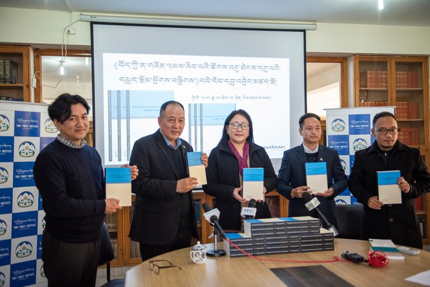 བཙན་བྱོལ་ནང་བོད་པའི་ན་གཞོན་ཉམས་ཞིབ་པའི་སྤུས་ཚད་ཡར་རྒྱས་ཕྱིན་ཡོད་པ་བོད་ཀྱི་སྲིད་བྱུས་ཉམས་ཞིབ་ཁང་གི་འགན་འཛིན་གྱིས་གསུངས་སོང་། བཙན་བྱོལ་ནང་བོད་པའི་ན་གཞོན་ཉམས་ཞིབ་པའི་སྤུས་ཚད་ཡར་རྒྱས་ཕྱིན་ཡོད་པ་བོད་ཀྱི་སྲིད་བྱུས་ཉམས་ཞིབ་ཁང་གི་འགན་འཛིན་གྱིས་གསུངས་སོང་།