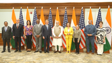 ཨ་རིའི་གྲོས་ཚོགས་ཀྱི་སྐུ་ཚབ་ཚོགས་ཆུང་ནས་རྒྱ་གར་སྲིད་བློན་མོ་ངྷི་མཆོག་དང་མཇལ་འཕྲད་གནང་བ།