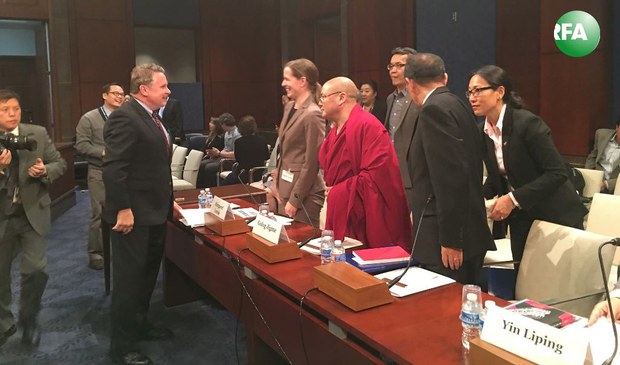 ཆབ་སྲིད་བཙོན་ཟུར་མགོ་ལོག་འཇིགས་མེད་ལགས་ཀྱིས་རང་ཐོག་མྱོང་བ་དང་རྒྱ་ནག་གི་བཙོན་ཁང་ནང་གི་གནས་སྟངས་ཐད་ཨ་རིའི་གྲོས་ཚོགས་ཀྱིས་ཉན་ཞིབ་གནང་སྐབས། ༢༠༡༦།༤།༡༤ ཆབ་སྲིད་བཙོན་ཟུར་མགོ་ལོག་འཇིགས་མེད་ལགས་ཀྱིས་རང་ཐོག་མྱོང་བ་དང་རྒྱ་ནག་གི་བཙོན་ཁང་ནང་གི་གནས་སྟངས་ཐད་ཨ་རིའི་གྲོས་ཚོགས་ཀྱིས་ཉན་ཞིབ་གནང་སྐབས། ༢༠༡༦།༤།༡༤