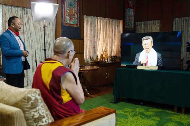 ཐེ་ཝེན་གྱི་སྲིད་འཛིན་གཞོན་པ་མཆོག་གི་འཚམས་འདྲི་ཞུས་པ། ཐེ་ཝེན་གྱི་སྲིད་འཛིན་གཞོན་པ་མཆོག་གི་འཚམས་འདྲི་ཞུས་པ།