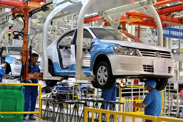 Volkswagen ཞེས་པའི་སྣུམ་འཁོར་གྱི་བཟོ་གྲྭ་ཤར་ཏུར་ཀིས་ཐན་གྱི་མངའ་ཁུལ་ནས་ཕྱིར་འཐེན་བྱ་རྒྱུ།