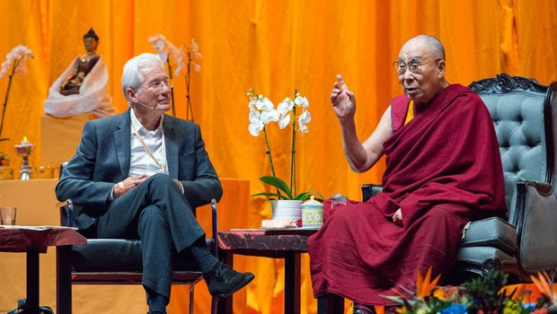 སྤྱི་ནོར་༧གོང་ས་༧སྐྱབས་མགོན་ཆེན་པོ་མཆོག་གི་དངོས་བྱུང་མཛད་རྣམ་གློག་བརྙན་བདེ་སྐྱིད་ཀྱི་ཤེས་རབ་ཅེས་པའི་སྔོན་བརྡའི་བརྙན་ཐུང་ཁྱབ་བསྒྲགས་འགྲེམས་སྤེལ་གནང་འདུག སྤྱི་ནོར་༧གོང་ས་༧སྐྱབས་མགོན་ཆེན་པོ་མཆོག་གི་དངོས་བྱུང་མཛད་རྣམ་གློག་བརྙན་བདེ་སྐྱིད་ཀྱི་ཤེས་རབ་ཅེས་པའི་སྔོན་བརྡའི་བརྙན་ཐུང་ཁྱབ་བསྒྲགས་འགྲེམས་སྤེལ་གནང་འདུག