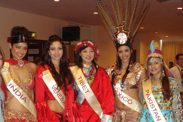 བོད་ཀྱི་མཛངས་མའི་སྐུ་ཕུང་ཞུགས་འབུལ། བོད་ཀྱི་མཛངས་མའི་སྐུ་ཕུང་ཞུགས་འབུལ།
