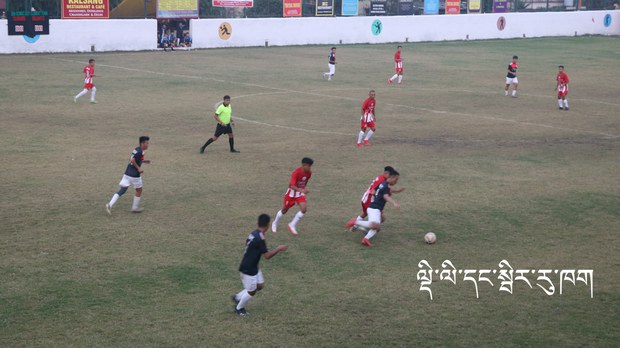 རྒྱལ་ཡུམ་ཆེན་མོ་དྲན་རྟེན་གསེར་གྱི་གཟེངས་རྟགས་ཐེངས་༢༦་པ།