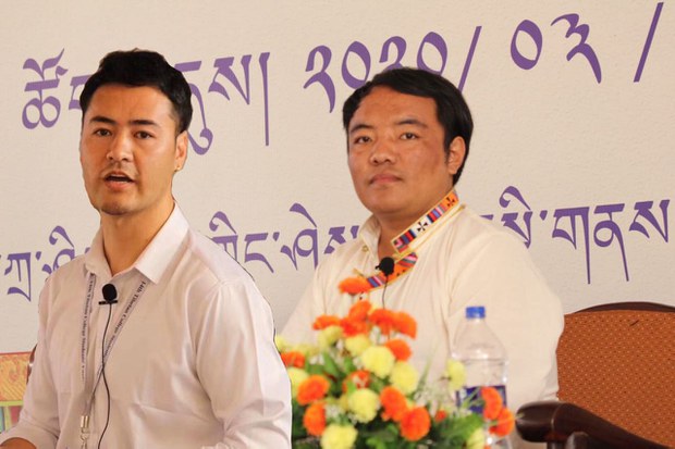 བོད་ཀྱི་གཞོན་སྐྱེས་དང་མ་འོངས་བོད་ཀྱི་མདུན་ལམ། བོད་ཀྱི་གཞོན་སྐྱེས་དང་མ་འོངས་བོད་ཀྱི་མདུན་ལམ།
