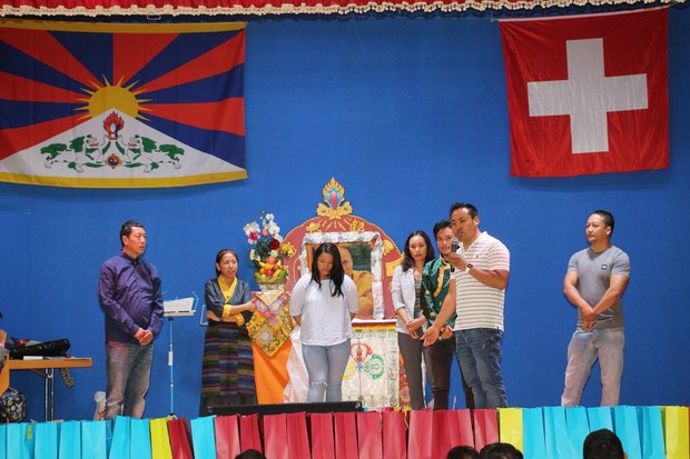 བོད་མི་ཚོས་རང་གི་སྐད་ཡིག་རིག་གཞུང་བདག་གཅེས་གནང་ཕྱོགས། བོད་མི་ཚོས་རང་གི་སྐད་ཡིག་རིག་གཞུང་བདག་གཅེས་གནང་ཕྱོགས།
