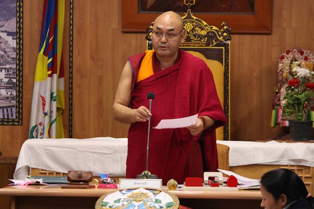 སེམས་ཁམས་བདེ་པོ་མེད་པའི་བོད་པའི་ན་གཞོན་ཇེ་མང་དུ་འགྲོ་བའི་དཀའ་ངལ་གྲོས་ཚོགས་ནང་སྙན་གསེང་ཞུས་པ།