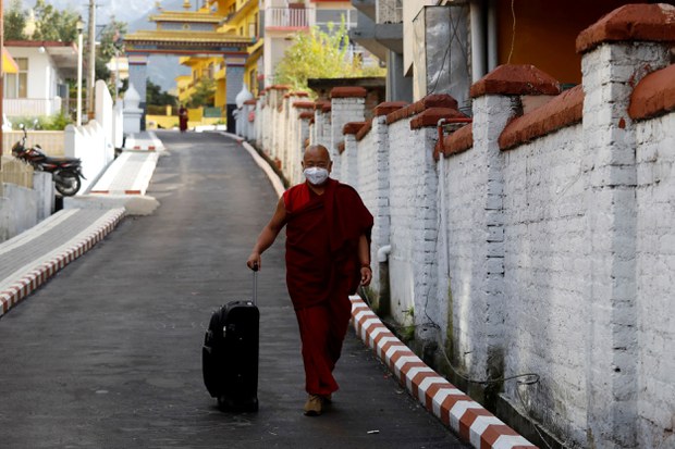 བཙན་བྱོལ་བོད་མིའི་སྤྱི་ཚོགས་དང་ཏོག་དབྱིབས་ནད་ཡམས།