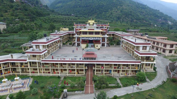 དྭགས་པོ་བཤད་སྒྲུབ་གླིང་གྲྭ་ཚང་གི་ངོ་སྤྲོད། དྭགས་པོ་བཤད་སྒྲུབ་གླིང་གྲྭ་ཚང་གི་ངོ་སྤྲོད།