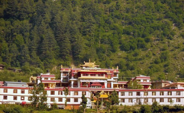 རྒྱ་གར་གཞུང་མང་གཉིས་ལ་ཐུགས་རྗེ་ཆེ་ཞུའི་ལས་འགུལ་སྤེལ་བ། རྒྱ་གར་གཞུང་མང་གཉིས་ལ་ཐུགས་རྗེ་ཆེ་ཞུའི་ལས་འགུལ་སྤེལ་བ།