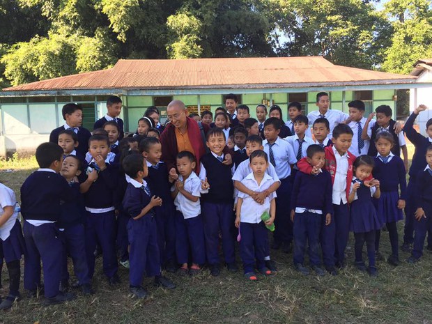 བདེ་ལེགས་སློབ་ཕྲུག་ཐེབས་རྩ།