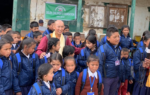 བདེ་ལེགས་སློབ་ཕྲུག་ཐེབས་རྩ།