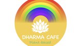 Dharma Cafe ཞེས་པའི་དཀར་སྐྱོང་ཚིག་ཇ་ཁང་།