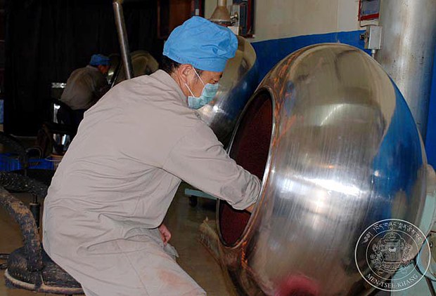 ནུབ་ཕྱོགས་སུ་བོད་ཀྱི་གསོ་རིག་སྨན་ལ་དོ་སྣང་ཇི་ཡོད་དང་མ་འོངས་མདུན་ལམ་ཐད་གླེང་མོལ།