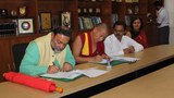 འབྲས་སྤུངས་བློ་གསལ་གླིང་དང་གྷོ་ཝ་གཙུག་ལག་སློབ་ཁང་གི་འབྲེལ་ལམ།