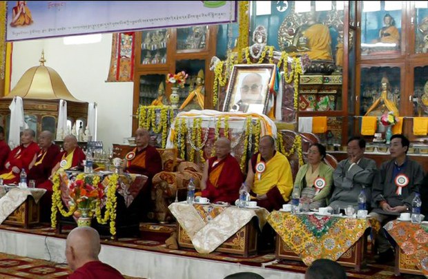 སྔགས་ཀྱི་བགྲོ་གླེང་ཐེངས་དང་པོ་མཇུག་སྒྲིལ། སྔགས་ཀྱི་བགྲོ་གླེང་ཐེངས་དང་པོ་མཇུག་སྒྲིལ།