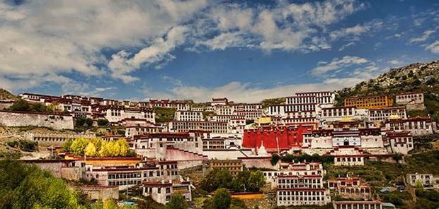 དགའ་ལྡན་དགོན་པ་ཕྱག་བཏབས་སྟངས་ཀྱི་ལོ་རྒྱུས།