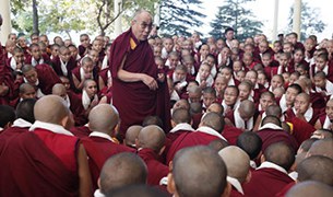 ༸གོང་ས་མཆོག་ནས་བཙུན་མ་རྣམས་ལ་བསྩལ་བའི་བཀའ་སློབ། ༸གོང་ས་མཆོག་ནས་བཙུན་མ་རྣམས་ལ་བསྩལ་བའི་བཀའ་སློབ།
