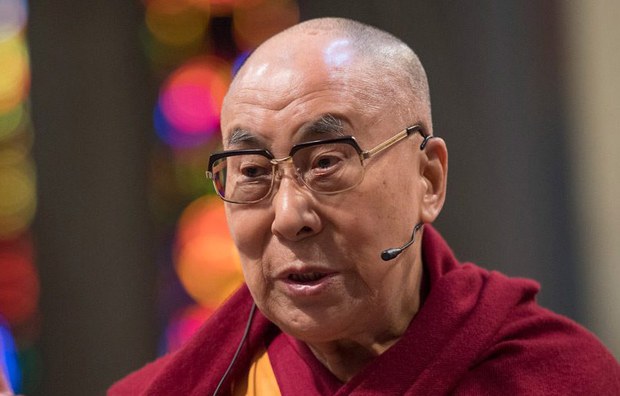 ༧གོང་ས་མཆོག་གི་དབུས་པའི་མི་རིགས་མང་པོས་ཏོག་དབྱིབས་ནད་ཡམས་སྔོན་འགོག་ཆེད་ཞལ་འདེབས་གནང་བཞིན་པ།