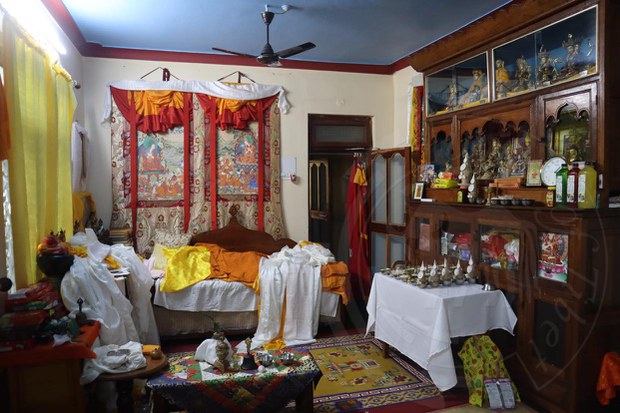 ༧སྐྱབས་རྗེ་རི་རྫོང་སྲས་སྤྲུལ་རིན་པོ་ཆེ་མཆོག་ཡང་སྲིད་མྱུར་བྱོན་གྱི་གསོལ་འདེབས།