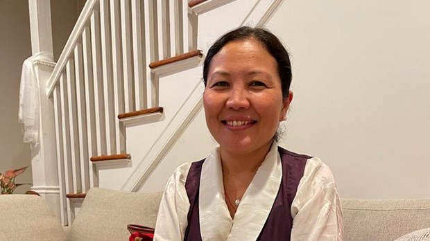ཨ་རིའི་གྲོང་ཁྱེར་ནིའུ་ཡོག་ཏུ་ཡོད་པའི་Tibetan Nannies་ཚོགས་་དམིགས་ཡུལ་དང་ཕན་ཐོགས་སྐོར་ངོ་སྤྲོད་གནང་བ།