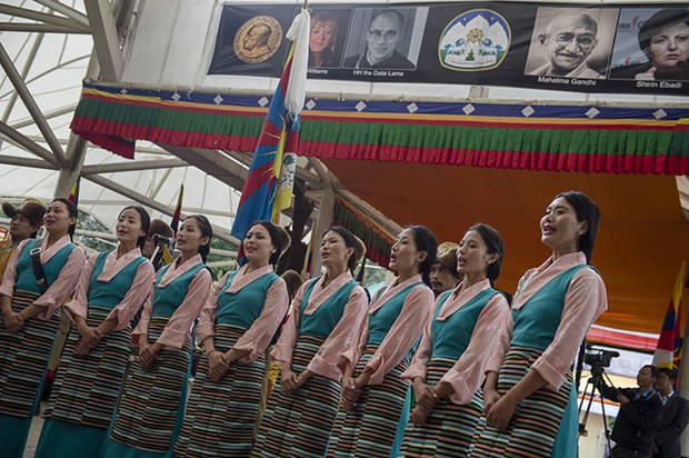 ཟློས་གར་ཚོགས་པའི་མ་འོངས་ལས་འཆར། ཟློས་གར་ཚོགས་པའི་མ་འོངས་ལས་འཆར།