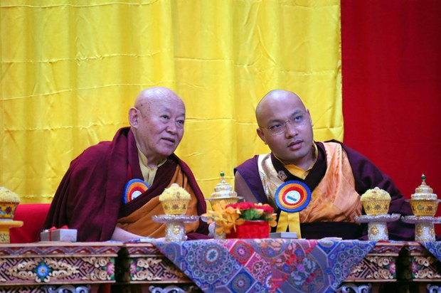 བཀའ་བརྒྱུད་སྨོན་ལམ་ཆེན་མོ། བཀའ་བརྒྱུད་སྨོན་ལམ་ཆེན་མོ།