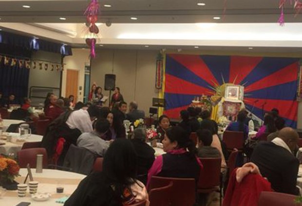 ལོས་ཨེན་ཇེ་ལིས་བོད་མིས་ལོ་གསར་སྲུང་བརྩི་ཞུས་པ། ལོས་ཨེན་ཇེ་ལིས་བོད་མིས་ལོ་གསར་སྲུང་བརྩི་ཞུས་པ།