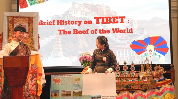 ཝིག་ཊོ་རི་ཡའི་མངའ་སྡེའི་གྲོས་ཚོགས་ཀྱི་ནང་བོད་ཀྱི་ལོ་གསར་སྲུང་བརྩི་ཞུས་པ། ཝིག་ཊོ་རི་ཡའི་མངའ་སྡེའི་གྲོས་ཚོགས་ཀྱི་ནང་བོད་ཀྱི་ལོ་གསར་སྲུང་བརྩི་ཞུས་པ།
