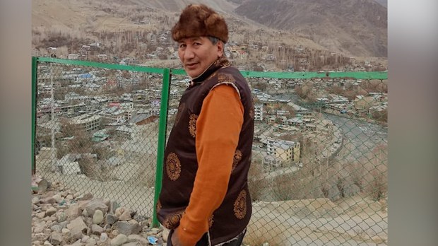 ༸གོང་ས་མཆོག་གི་དགོངས་གཞི་ཁག་བརྒྱུད་སྤེལ་ཞུ་རྒྱུ།