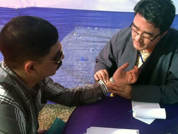 བྱང་ཨ་རིའི་བོད་ཀྱི་སྲོལ་རྒྱུན་སྨན་རྩིས་མཐུན་ཚོགས། བྱང་ཨ་རིའི་བོད་ཀྱི་སྲོལ་རྒྱུན་སྨན་རྩིས་མཐུན་ཚོགས།