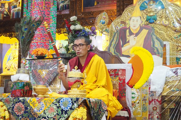 ས་ག་ཟླ་བའི་ངོ་སྤྲོད་དང་ཟླ་བ་འདིའི་ནང་བླང་དོར་གྱི་གནས་ལ་འཇུག་ཚུལ། ས་ག་ཟླ་བའི་ངོ་སྤྲོད་དང་ཟླ་བ་འདིའི་ནང་བླང་དོར་གྱི་གནས་ལ་འཇུག་ཚུལ།