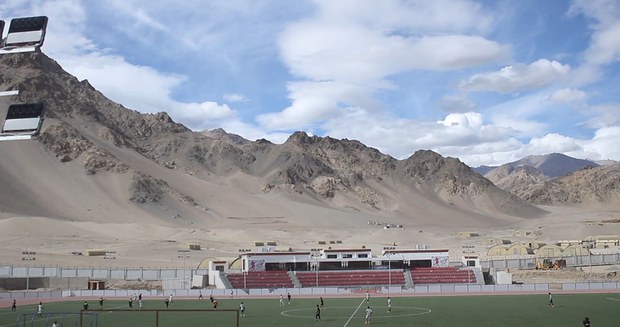 བཙན་བྱོལ་བོད་མིའི་སྤྱི་ཚོགས་དང་རྐང་རྩེད་སྤོ་ལོའི་གནས་བབས།