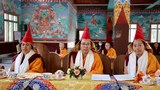དཔལ་ས་སྐྱའི་བཙུན་མ་གསུམ་ལ་མཁན་མོའི་མཚན་གནས་ཕུལ་བ།