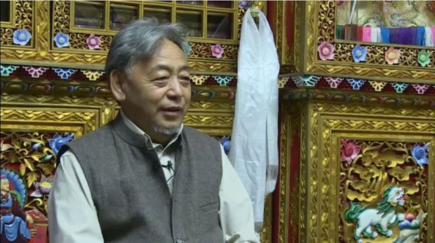 ལོ་ངོ་སུམ་བཅུའི་རིང་སྤྱི་ཚོགས་ཞབས་ཞུ།
