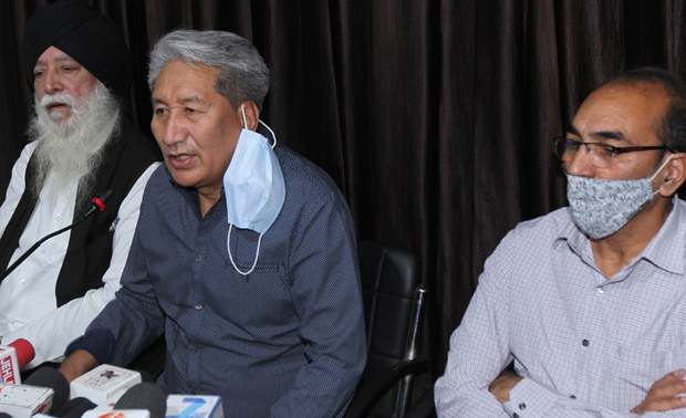 ཇ་མུ་ཀཤ་མིར་ནང་བོད་དོན་རྒྱབ་སྐྱོར་ཚོགས་པ་གསར་འཛུགས་གནང་བ། ཇ་མུ་ཀཤ་མིར་ནང་བོད་དོན་རྒྱབ་སྐྱོར་ཚོགས་པ་གསར་འཛུགས་གནང་བ།